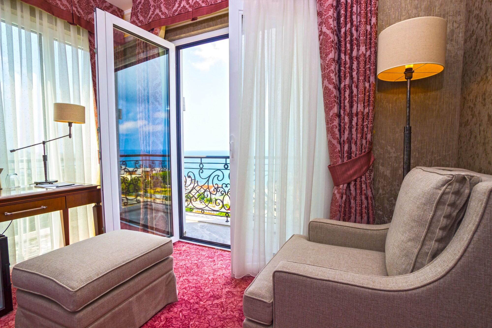 Mell Hotel Trabzon Esterno foto
