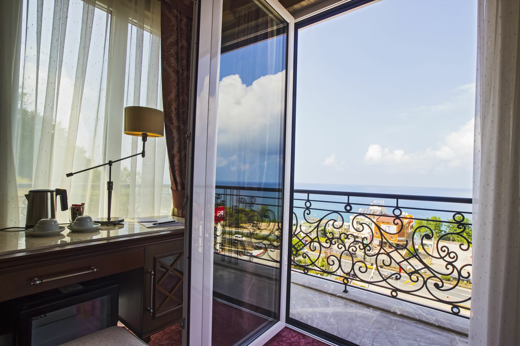 Mell Hotel Trabzon Esterno foto